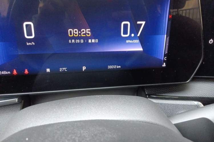 Used Chevrolet Trax 2022 Encore RS 1.5T CVT CoolPro Odometer Close Up
