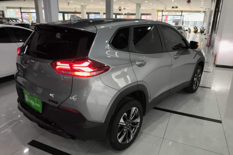 Used Chevrolet Trax 2022 Encore RS 1.5T CVT Cool Rear Right 45 Deg