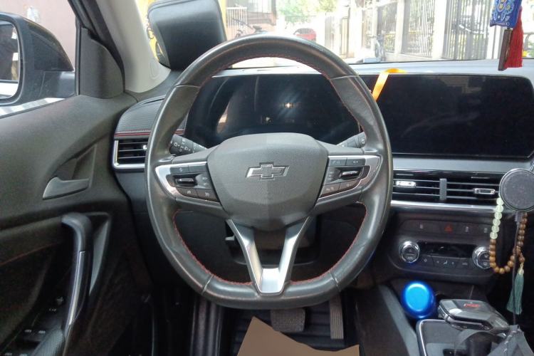 Used Chevrolet Trax 2022 Encore RS 1.5T CVT CoolPro Steering Wheel