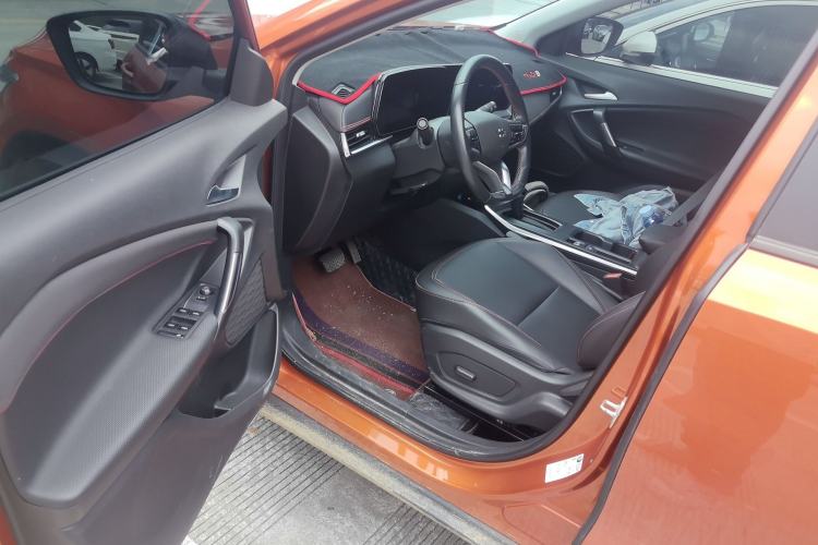 Used Chevrolet Trax 2022 Encore RS 1.5T CVT CoolPro Driver Seat