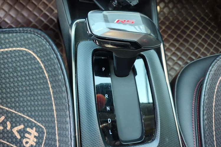Used Chevrolet Trax 2022 Encore RS 1.5T CVT CoolMAX Gear Lever
