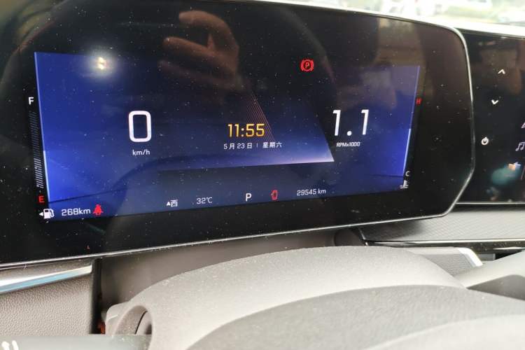 Used Chevrolet Trax 2022 Encore RS 1.5T CVT Cool Instrument Cluster