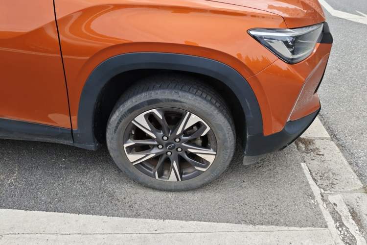 Used Chevrolet Trax 2022 Encore RS 1.5T CVT Cool Right Front Wheel Hub