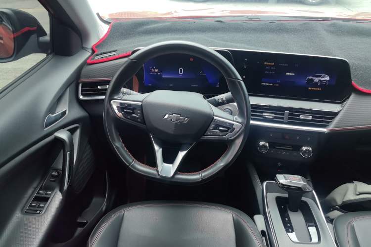 Used Chevrolet Trax 2022 Encore RS 1.5T CVT CoolPro Steering Wheel