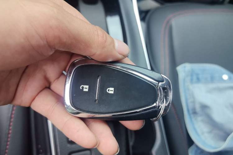 Used Chevrolet Trax 2022 Encore RS 1.5T CVT CoolPro Vehicle Key