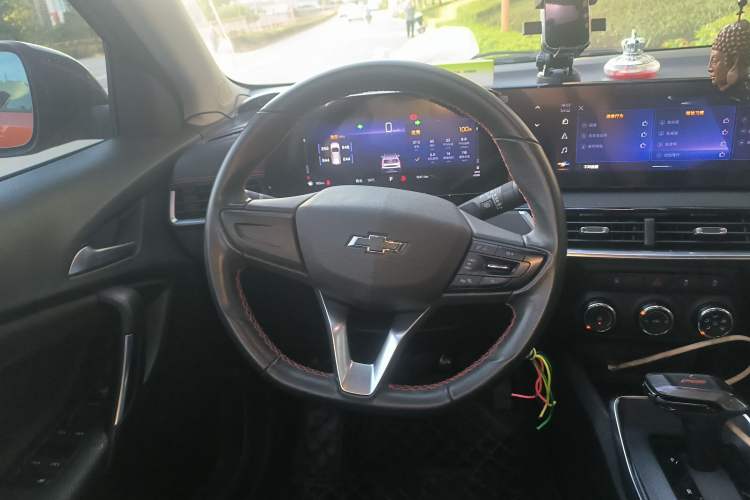 Used Chevrolet Trax 2022 Encore RS 1.5T CVT Cool Steering Wheel