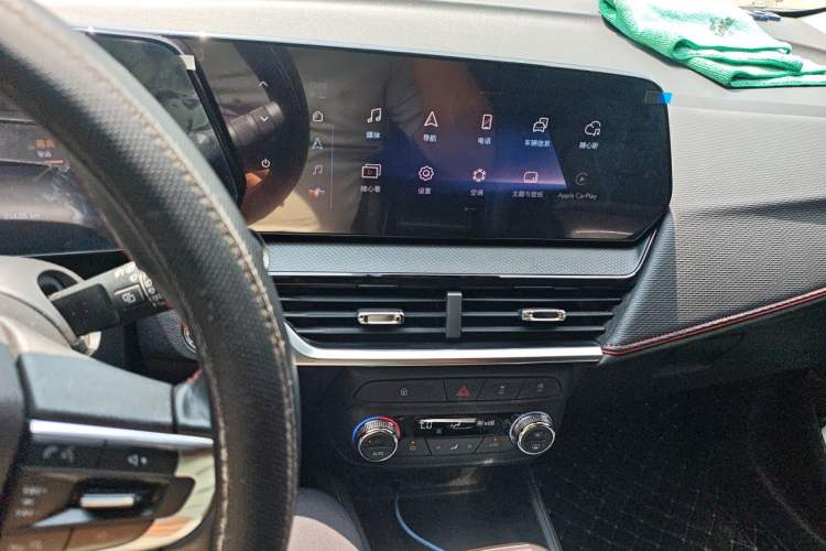 Used Chevrolet Trax 2022 Encore RS 1.5T CVT CoolPro Audio And AC Panel