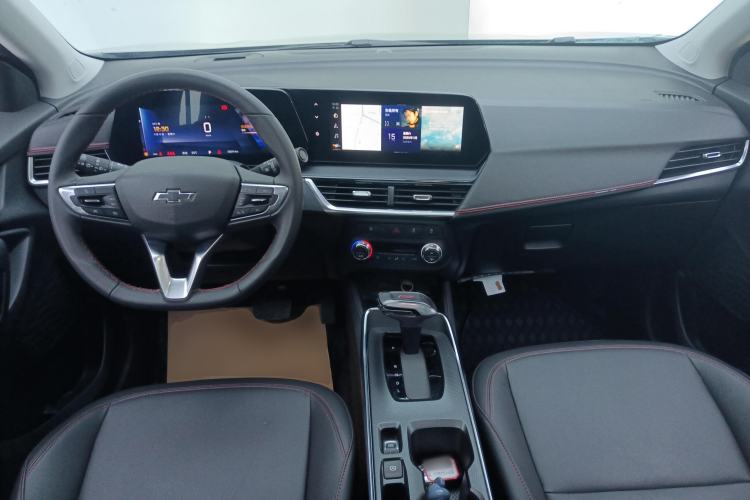 Used Chevrolet Trax 2022 Encore RS 1.5T CVT CoolPro Center Console