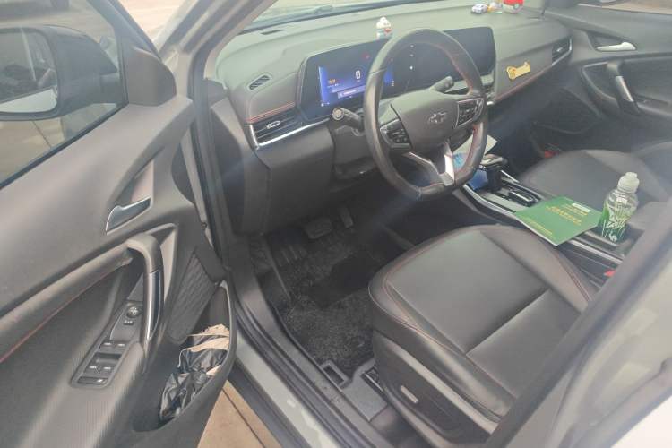 Used Chevrolet Trax 2022 Encore RS 1.5T CVT CoolPro Driver Seat