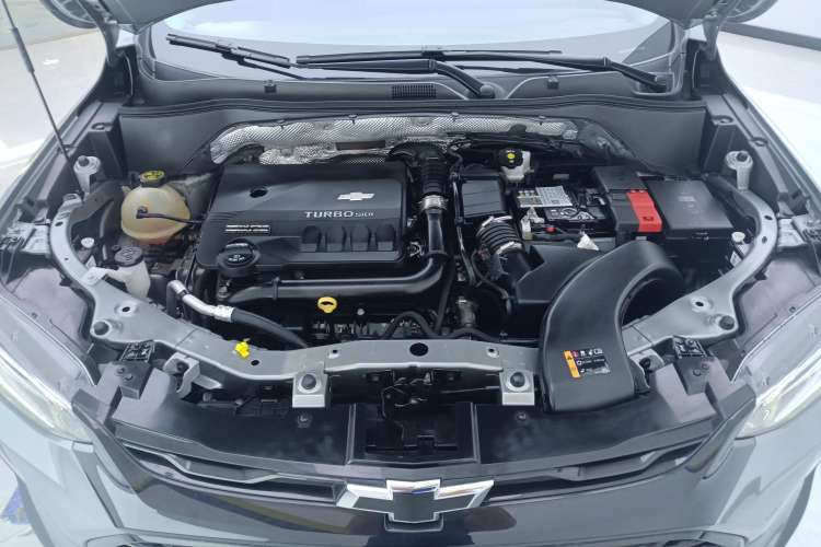 Used Chevrolet Trax 2022 Encore RS 1.5T CVT CoolPro Engine Bay