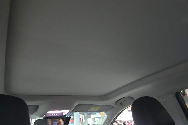 Used Chevrolet Trax 2022 Encore RS 1.5T CVT CoolPro Headliner