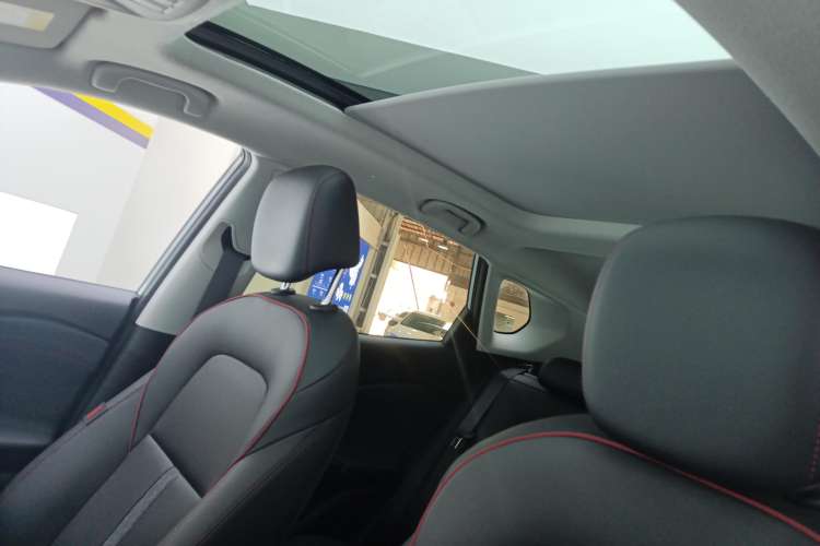 Used Chevrolet Trax 2022 Encore RS 1.5T CVT CoolPro Headliner