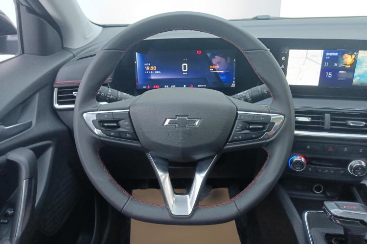 Used Chevrolet Trax 2022 Encore RS 1.5T CVT CoolPro Steering Wheel