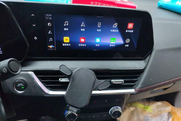 Used Chevrolet Trax 2022 Encore RS 1.5T CVT CoolMAX Audio And AC Panel