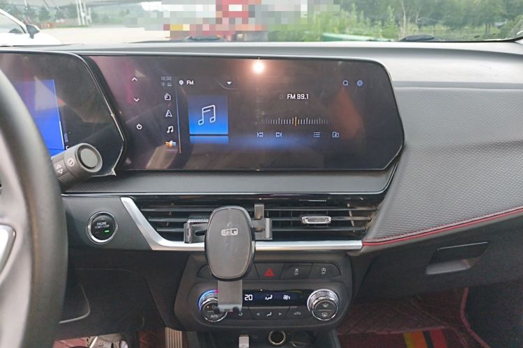 Used Chevrolet Trax 2022 Encore RS 1.5T CVT CoolPro Audio And AC Panel
