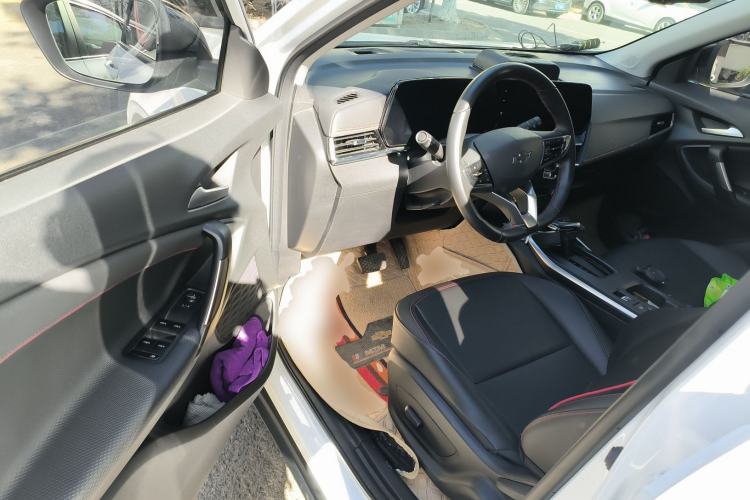 Used Chevrolet Trax 2022 Encore RS 1.5T CVT CoolMAX Driver Seat