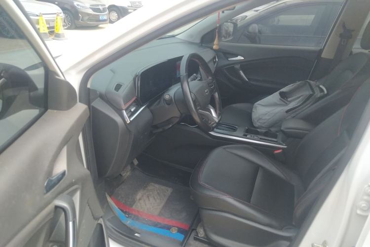 Used Chevrolet Trax 2022 Encore RS 1.5T CVT Cool Driver Seat