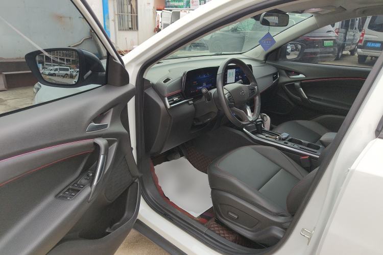 Used Chevrolet Trax 2022 Encore RS 1.5T CVT CoolPro Driver Seat