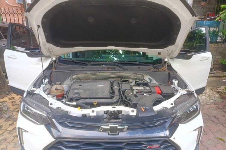 Used Chevrolet Trax 2022 Encore RS 1.5T CVT CoolPro Engine Bay