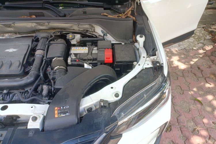 Used Chevrolet Trax 2022 Encore RS 1.5T CVT CoolPro Engine Bay Left