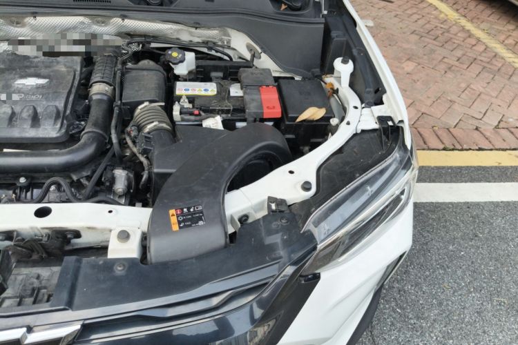 Used Chevrolet Trax 2022 Encore RS 1.5T CVT Cool Engine Bay Left