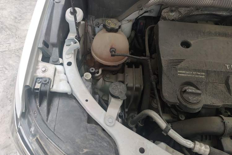 Used Chevrolet Trax 2022 Encore RS 1.5T CVT CoolMAX Engine Bay Right