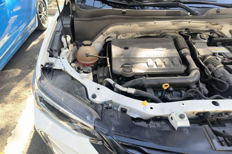 Used Chevrolet Trax 2022 Encore RS 1.5T CVT CoolMAX Engine Bay Right