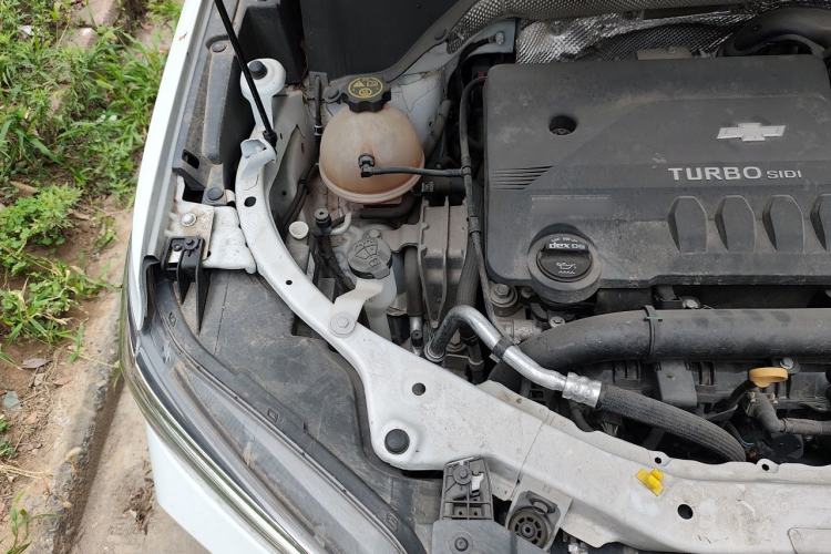 Used Chevrolet Trax 2022 Encore RS 1.5T CVT CoolMAX Engine Bay Right