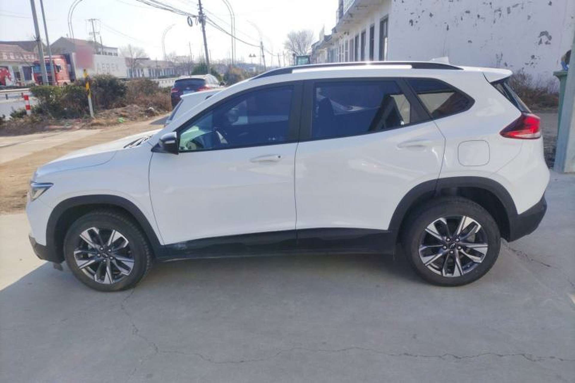 Used Chevrolet Trax 2022 Encore RS 1.5T CVT Cool Exterior 3