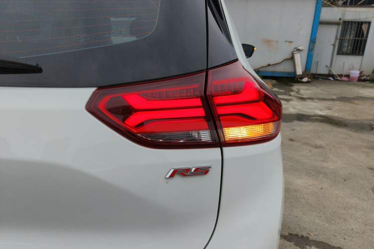 Used Chevrolet Trax 2022 Encore RS 1.5T CVT CoolPro Exterior 3