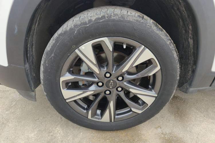 Used Chevrolet Trax 2022 Encore RS 1.5T CVT CoolPro Exterior 4