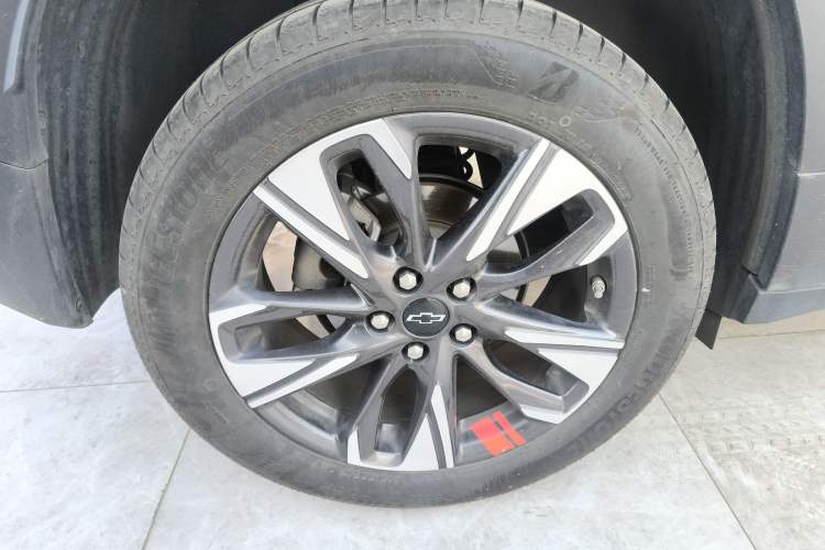 Used Chevrolet Trax 2022 Encore RS 1.5T CVT CoolPro Exterior 5