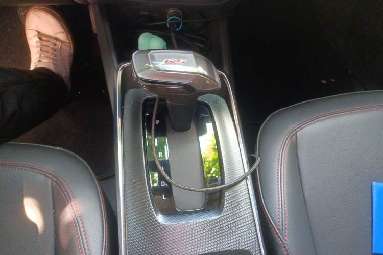 Used Chevrolet Trax 2022 Encore RS 1.5T CVT CoolPro Gear Lever