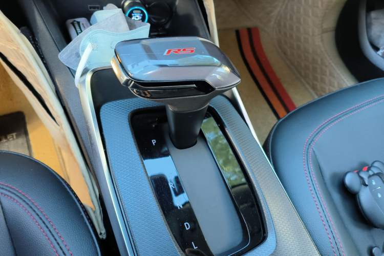 Used Chevrolet Trax 2022 Encore RS 1.5T CVT CoolMAX Gear Lever