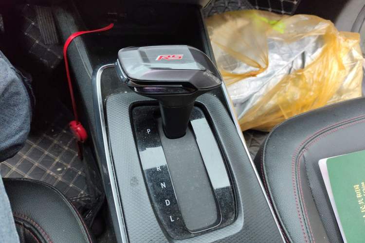 Used Chevrolet Trax 2022 Encore RS 1.5T CVT CoolMAX Gear Lever