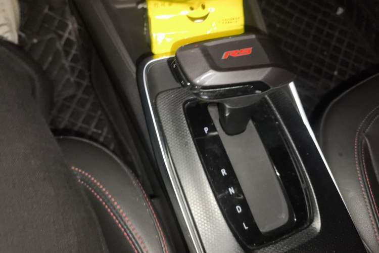 Used Chevrolet Trax 2022 Encore RS 1.5T CVT CoolMAX Gear Lever