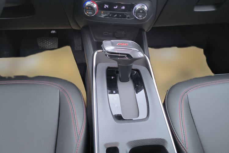 Used Chevrolet Trax 2022 Encore RS 1.5T CVT CoolMAX Gear Lever