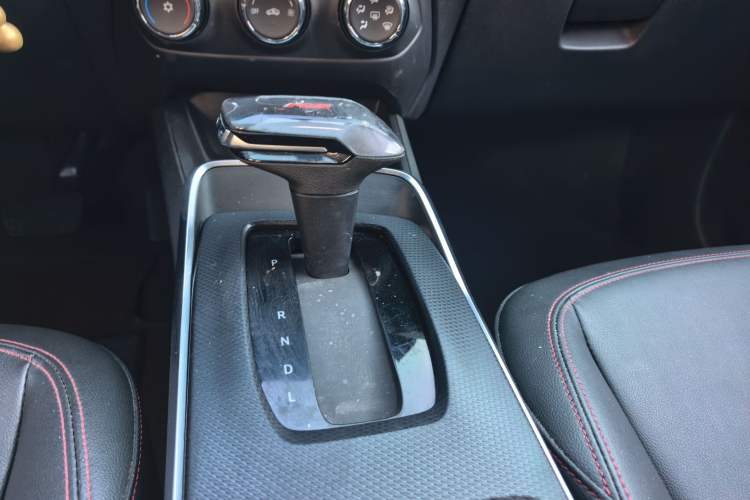 Used Chevrolet Trax 2022 Encore RS 1.5T CVT Cool Gear Lever