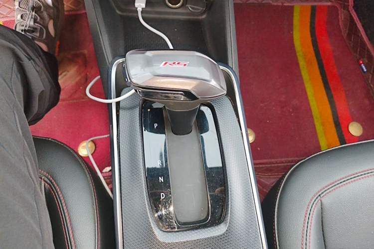 Used Chevrolet Trax 2022 Encore RS 1.5T CVT CoolPro Gear Lever