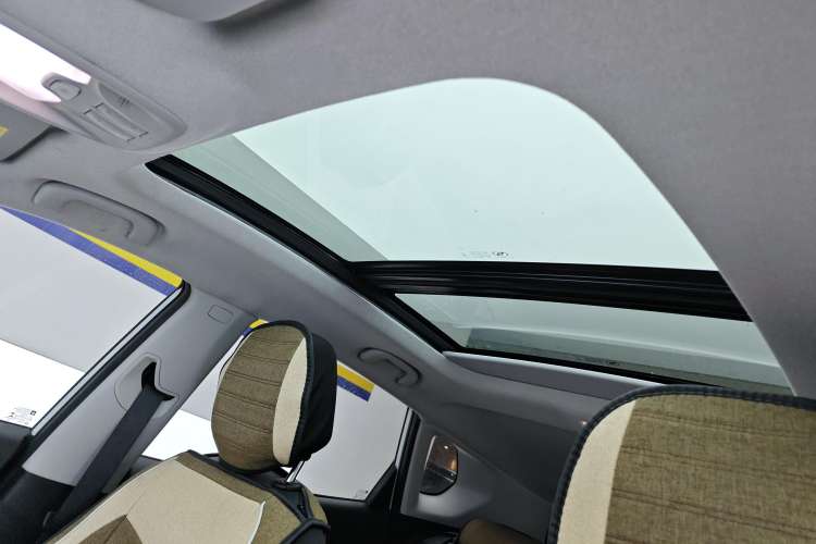 Used Chevrolet Trax 2022 Encore RS 1.5T CVT CoolPro Headliner