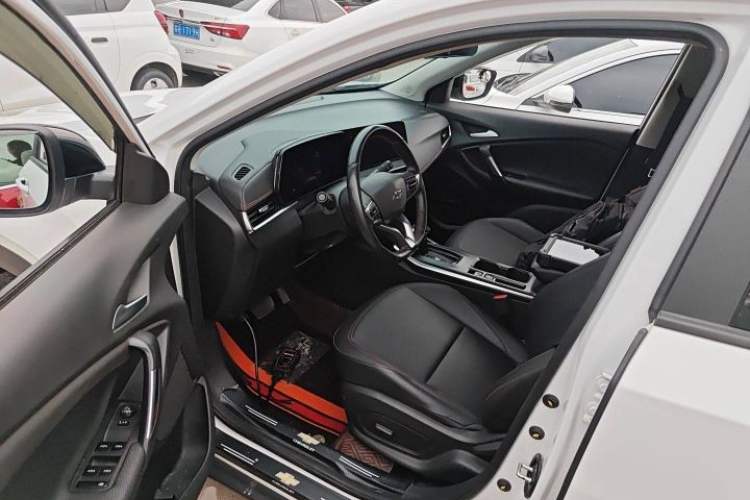 Used Chevrolet Trax 2022 Encore RS 1.5T CVT CoolPro Interior 2