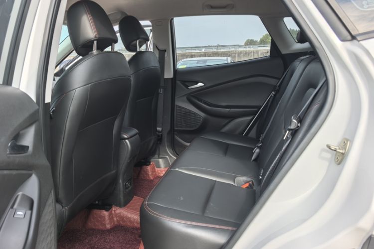 Used Chevrolet Trax 2022 Encore RS 1.5T CVT Cool Interior 2