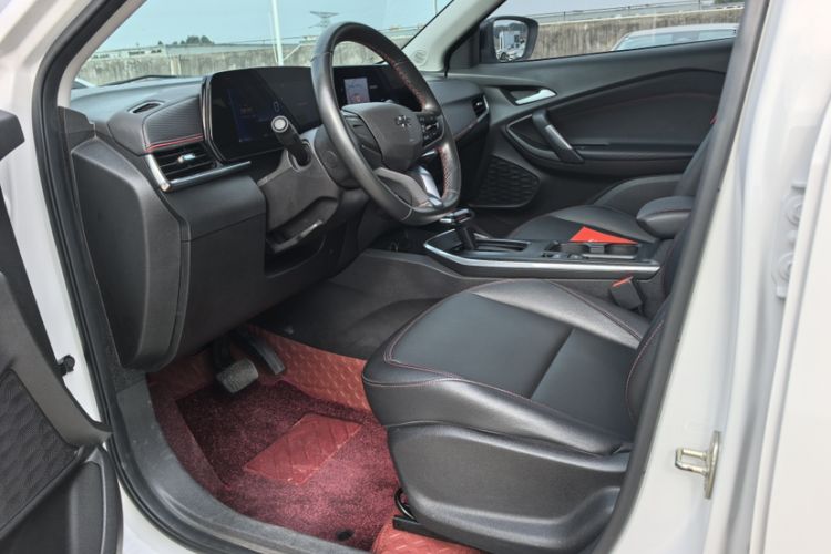 Used Chevrolet Trax 2022 Encore RS 1.5T CVT Cool Interior 3