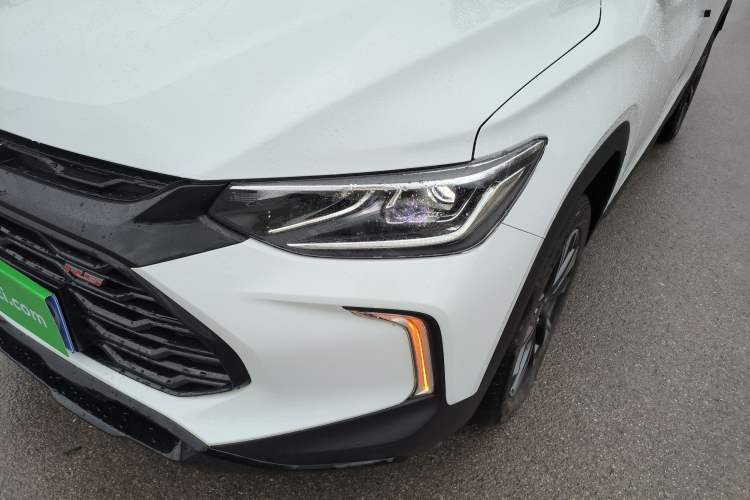 Used Chevrolet Trax 2022 Encore RS 1.5T CVT CoolMAX Left Front Headlight