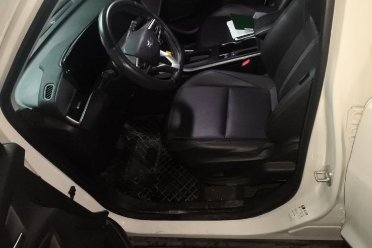 Used Chevrolet Trax 2022 Encore RS 1.5T CVT CoolMAX Left Front Seat