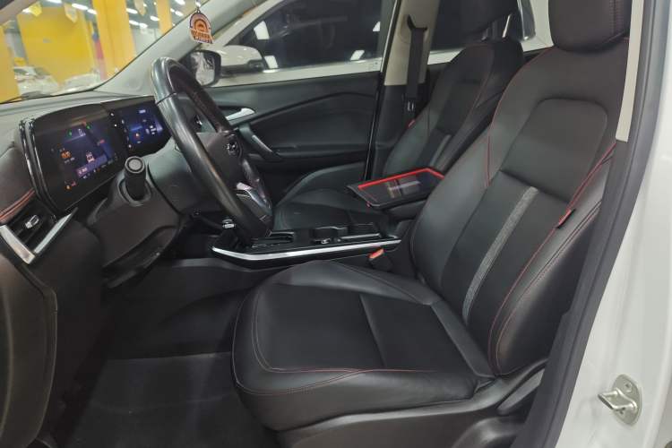 Used Chevrolet Trax 2022 Encore RS 1.5T CVT Cool Left Front Seat