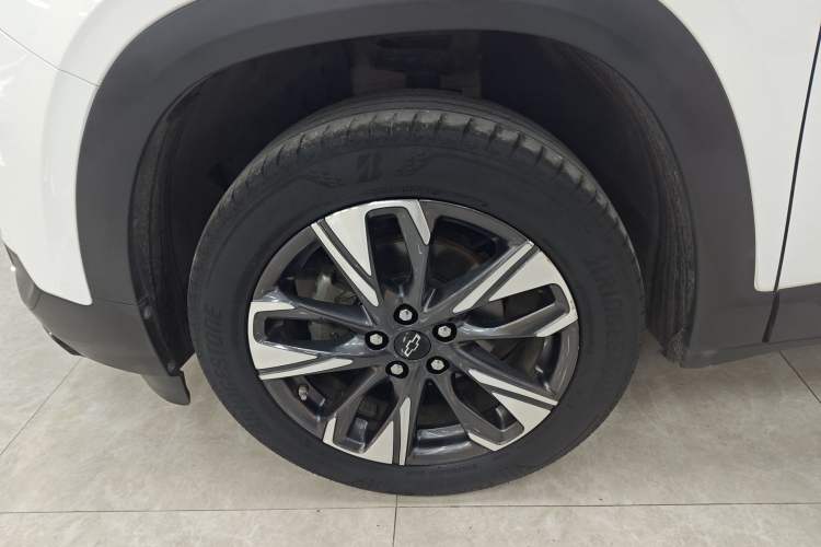 Used Chevrolet Trax 2022 Encore RS 1.5T CVT Cool Left Front Wheel Hub