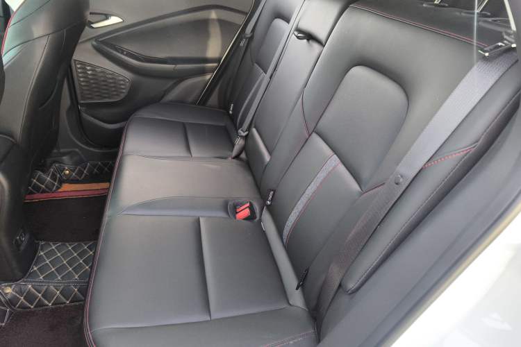 Used Chevrolet Trax 2022 Encore RS 1.5T CVT CoolPro Left Rear Seat
