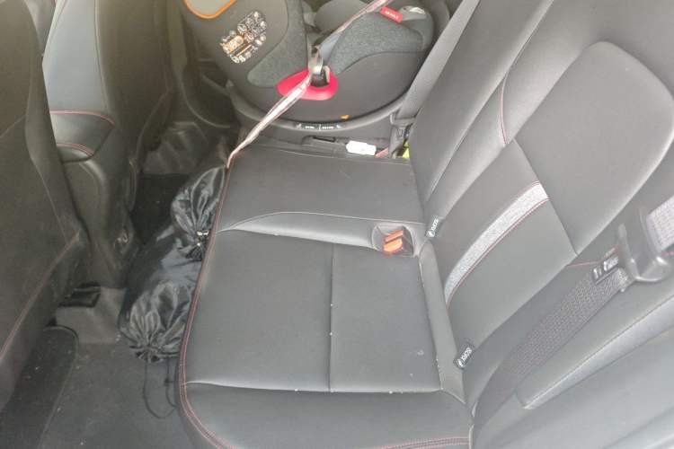 Used Chevrolet Trax 2022 Encore RS 1.5T CVT Cool Left Rear Seat