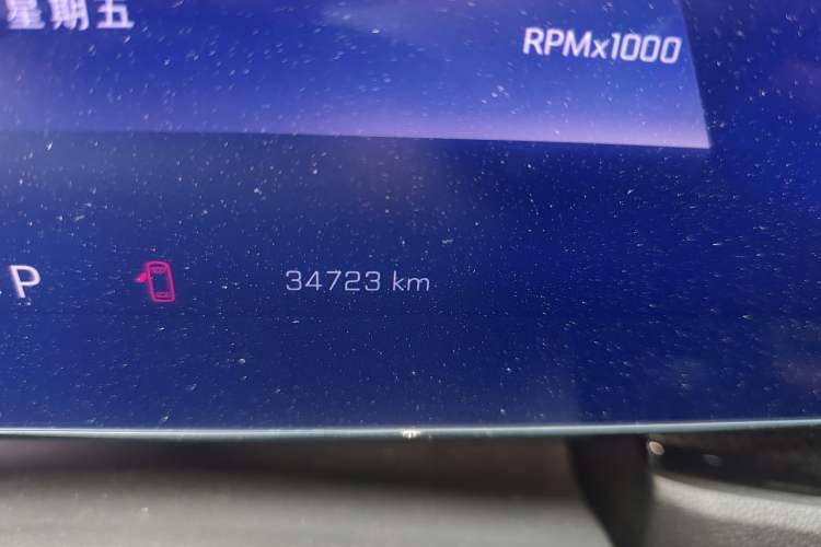 Used Chevrolet Trax 2022 Encore RS 1.5T CVT CoolMAX Odometer Close Up